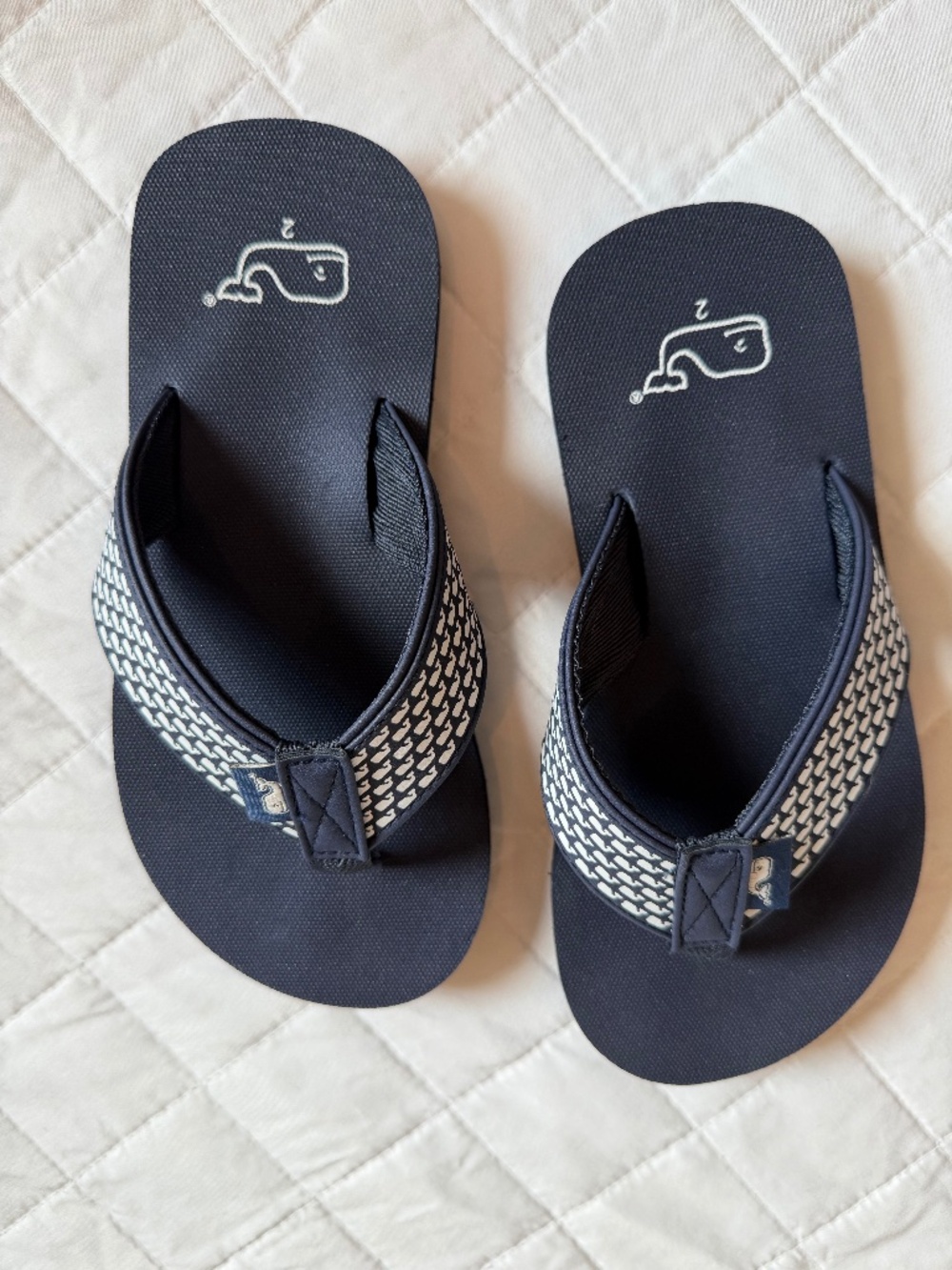 Boys' Micro Whale Foam Flip Flops - Size 2  - Vineyard Vines